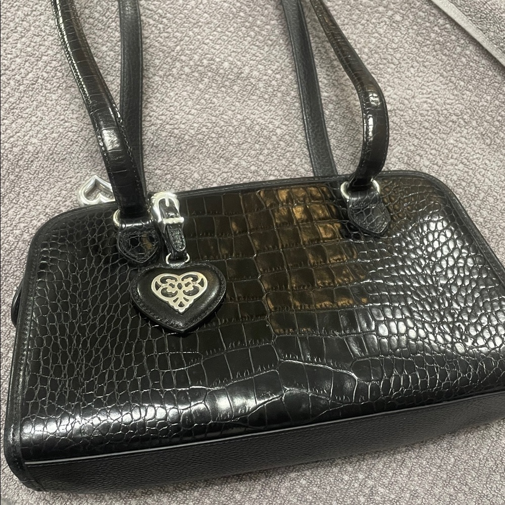 Brighton Black Crocodile-Embossed leather Shoulder Bag. Hearts. Pre-owned. Tote - Picture 13 of 16